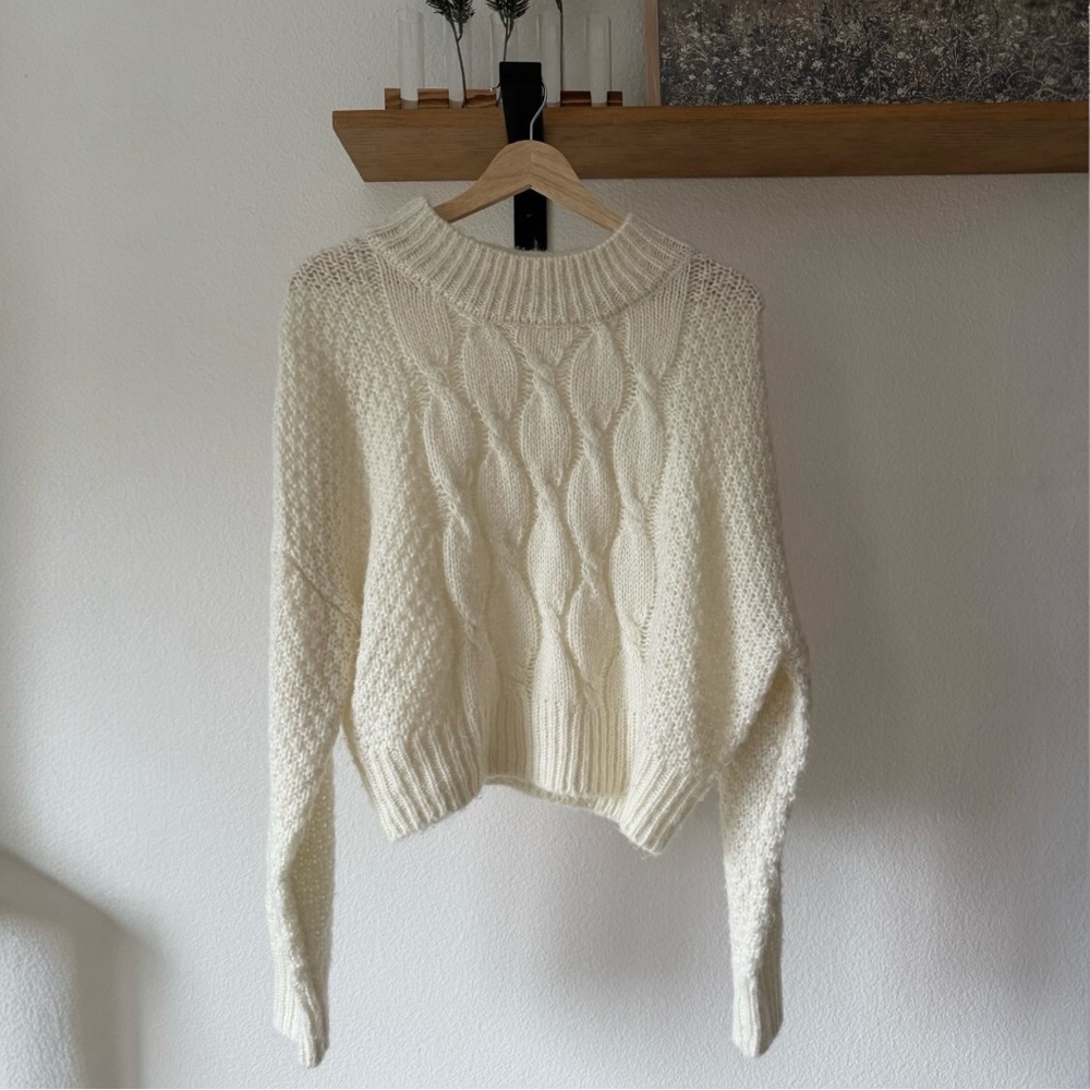 Knitted Sweater With Cable Knit Diamond Pattern (M/L)